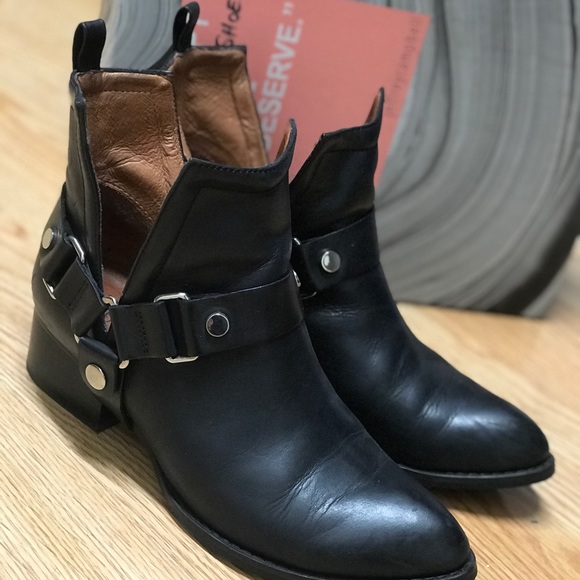 jeffrey campbell musk bootie